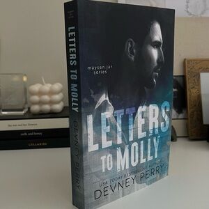 Letters to Molly by Devney Perry (Paperback)